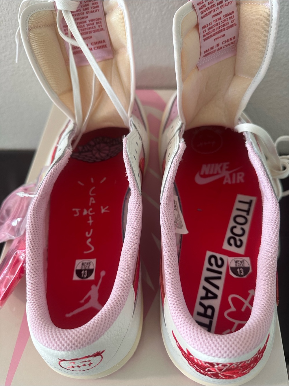 Travis Scott x Nike Jordan Low Sail/Tropic Shy-Pink DS OG - Picture 10 of 15